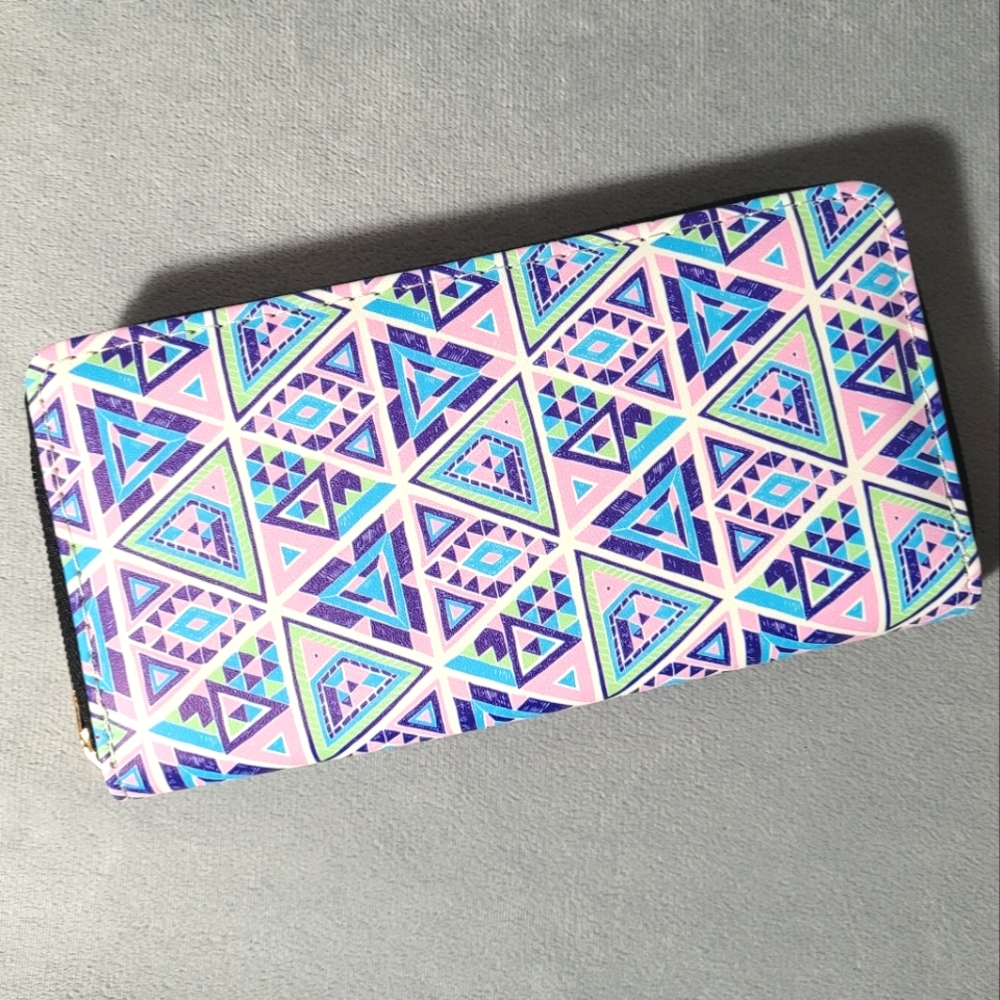 Geometric Patterned Zip-Around Wallet